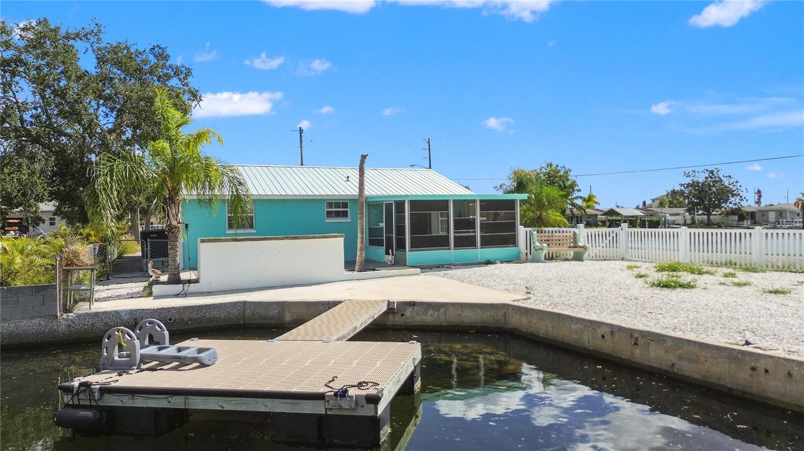 Image 27 of 42 For 13725 Mattix Avenue