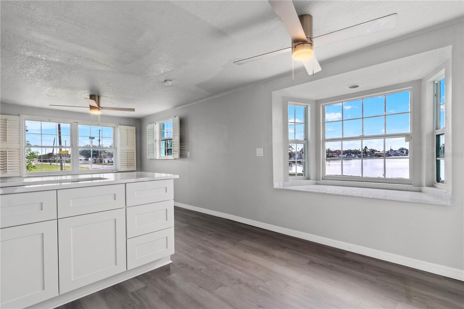 Image 9 of 42 For 13725 Mattix Avenue