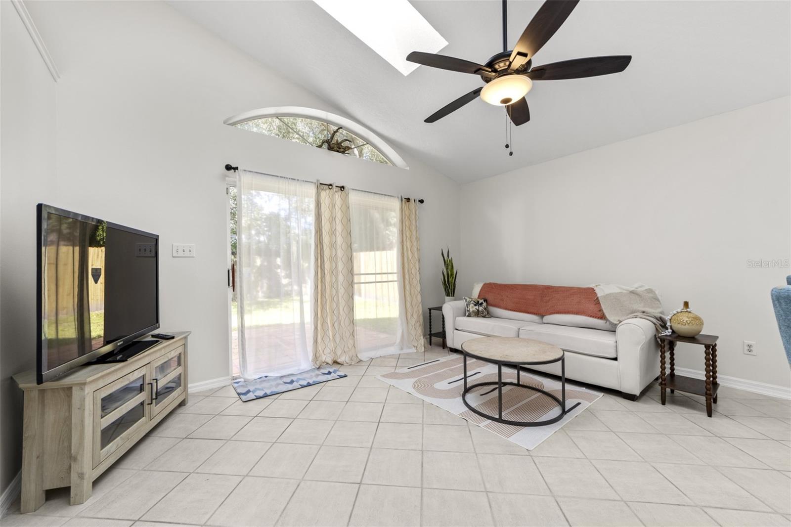 Image 11 of 26 For 1008 Country Cove Court