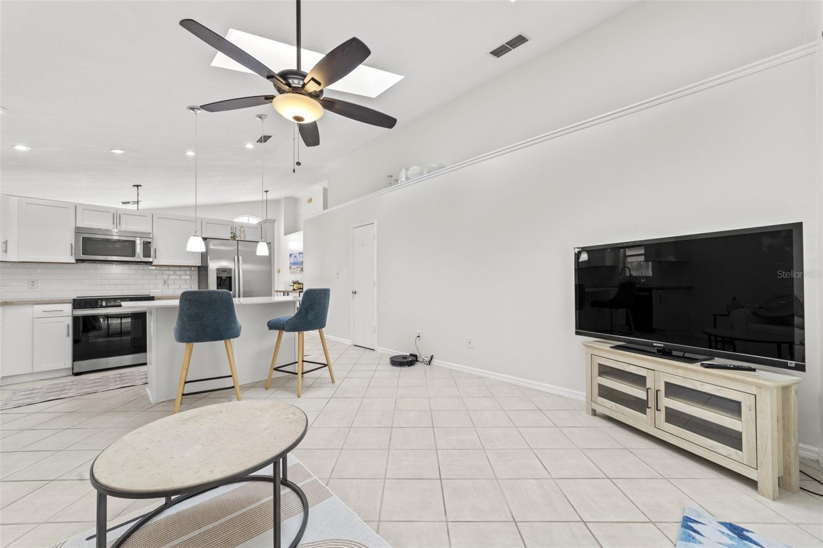 Image 13 of 26 For 1008 Country Cove Court