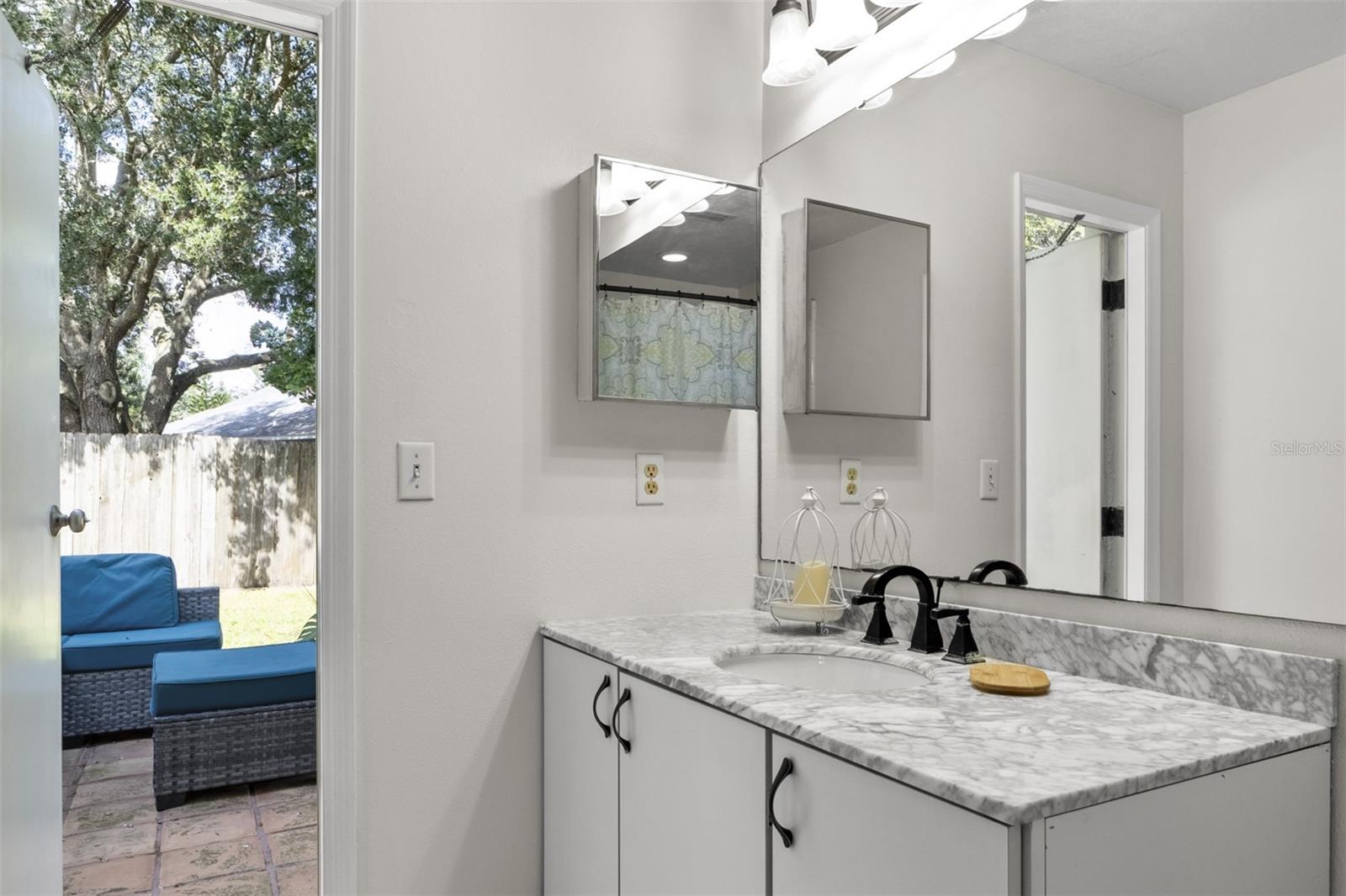 Image 17 of 26 For 1008 Country Cove Court