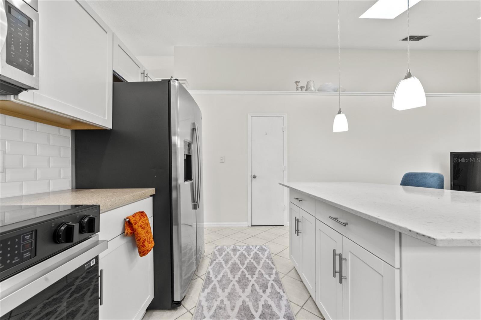 Image 7 of 26 For 1008 Country Cove Court