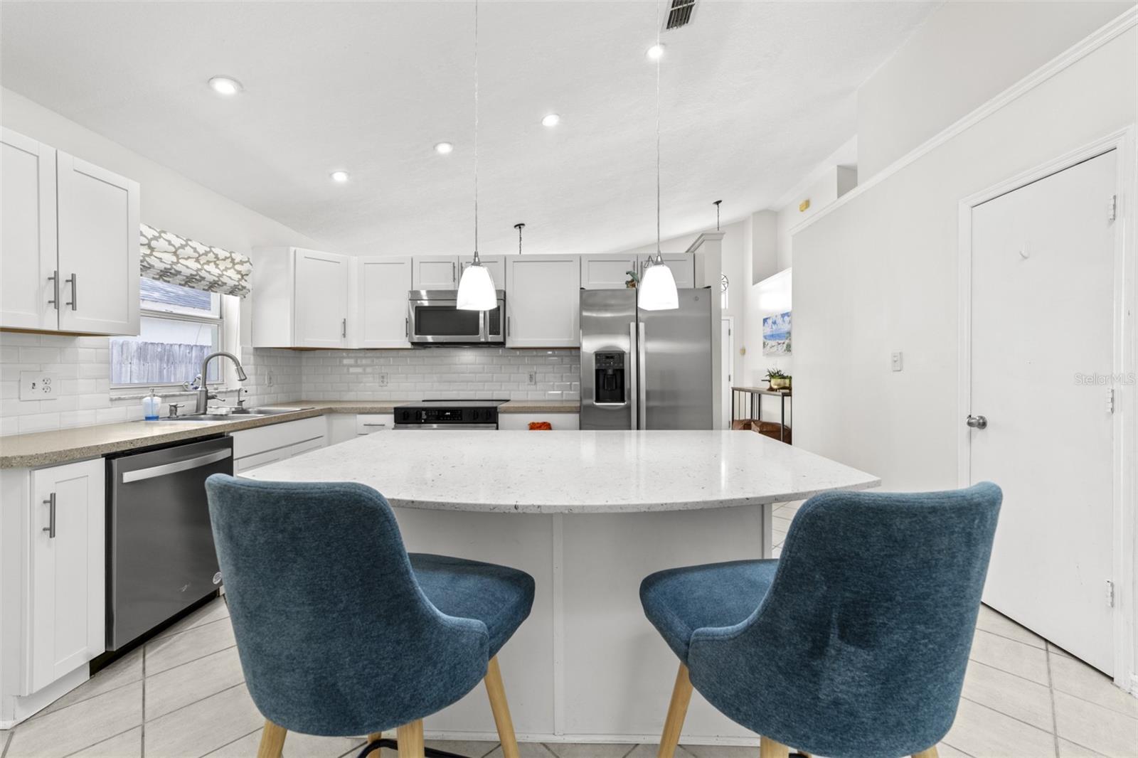 Image 8 of 26 For 1008 Country Cove Court