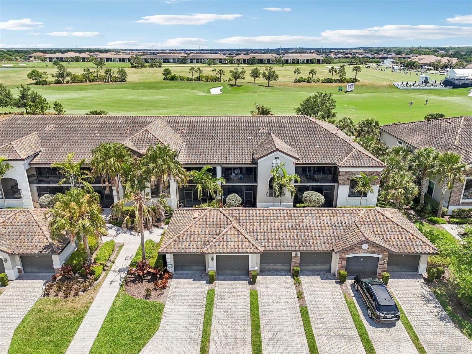 Image 42 of 100 For 5528 Palmer Circle 204