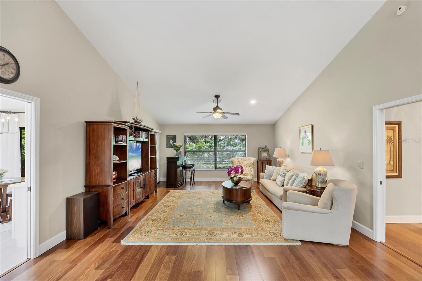 Image 12 of 94 For 7254 Oak Moss Drive 72