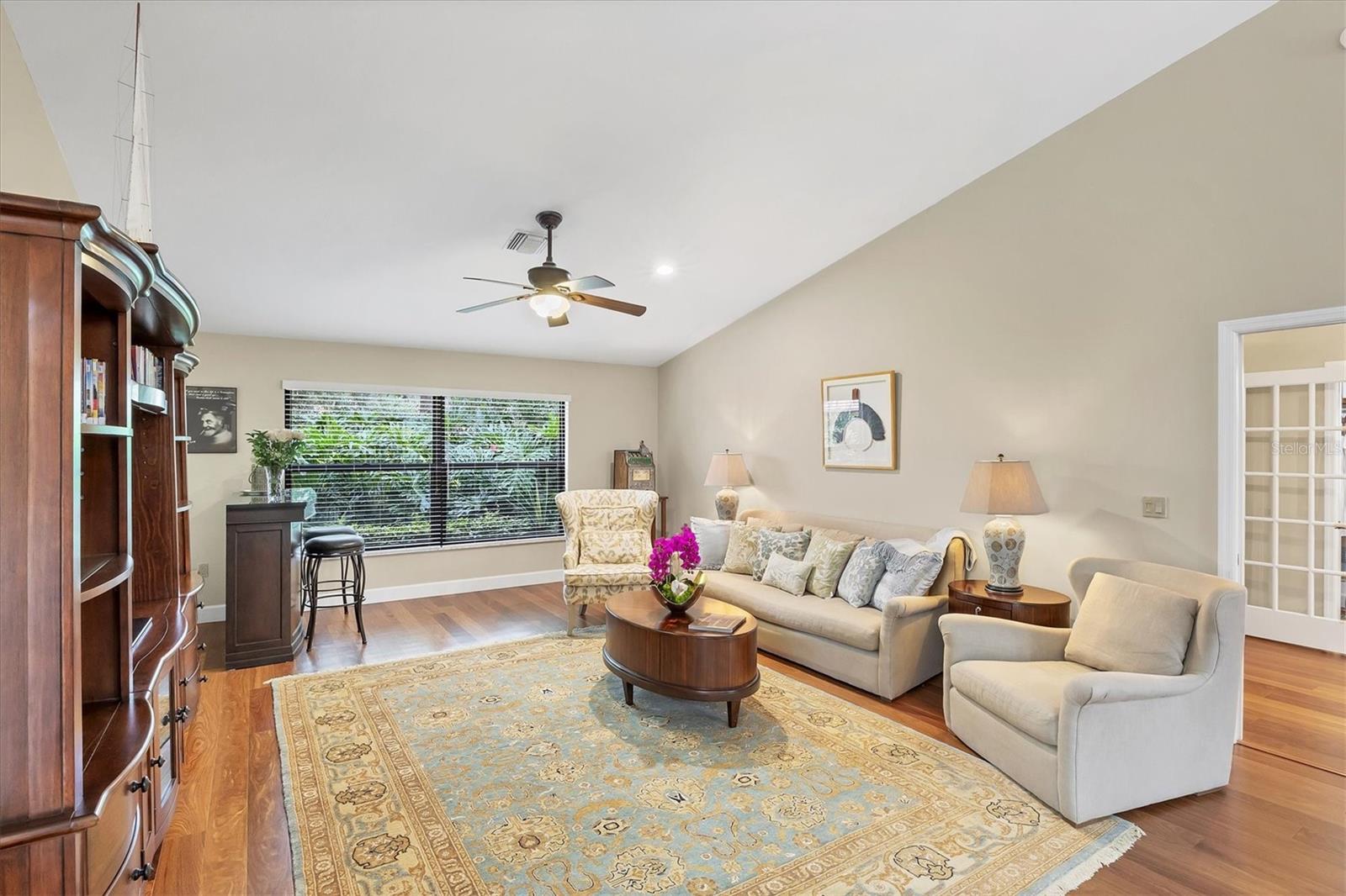 Image 14 of 94 For 7254 Oak Moss Drive 72