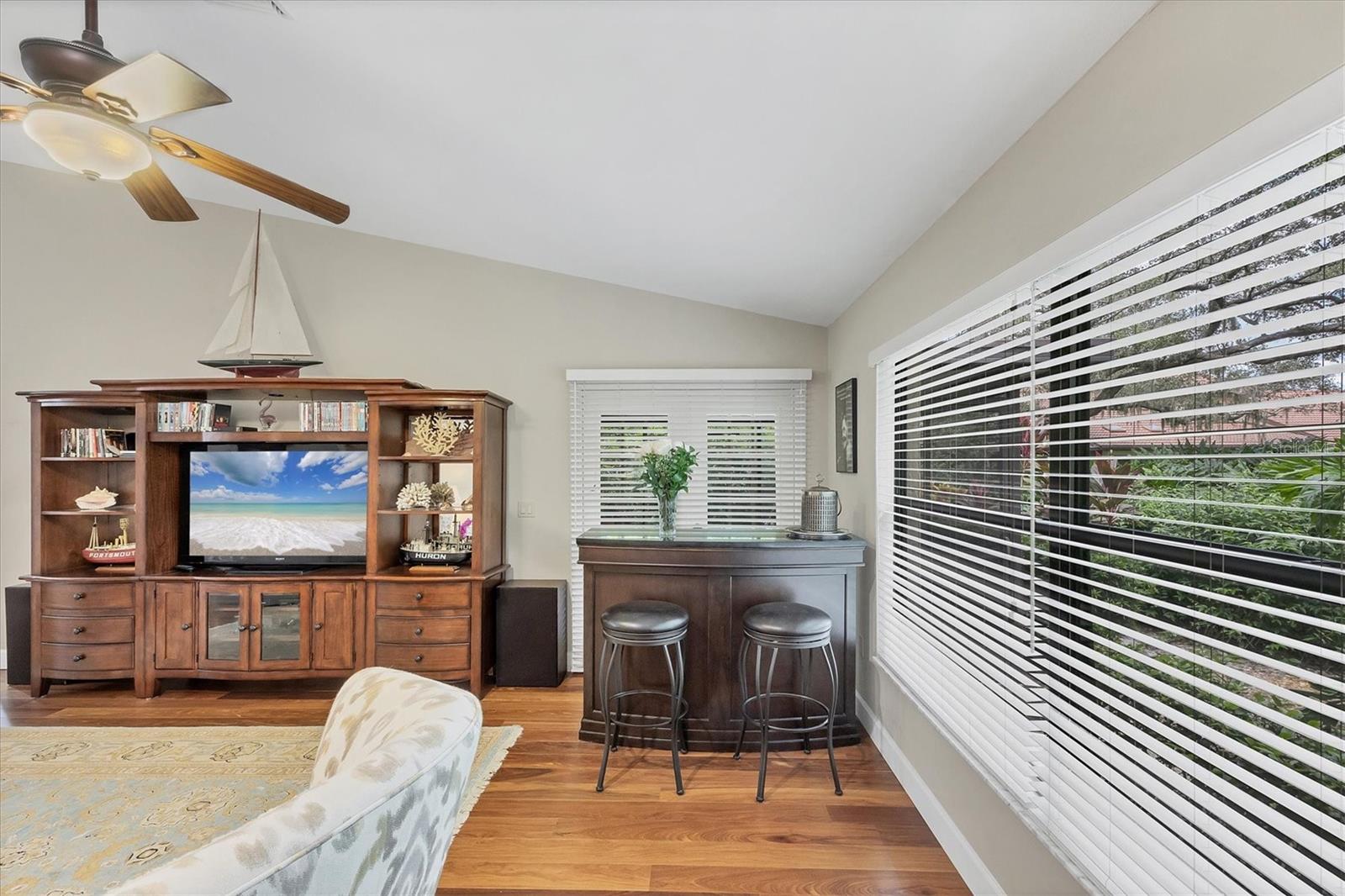 Image 16 of 94 For 7254 Oak Moss Drive 72