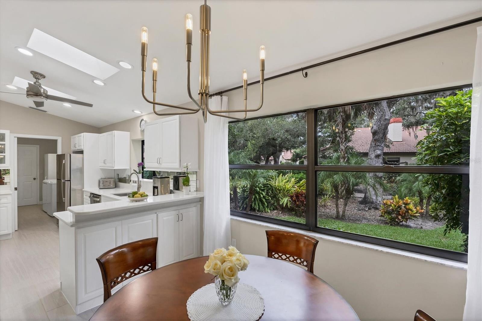 Image 30 of 94 For 7254 Oak Moss Drive 72