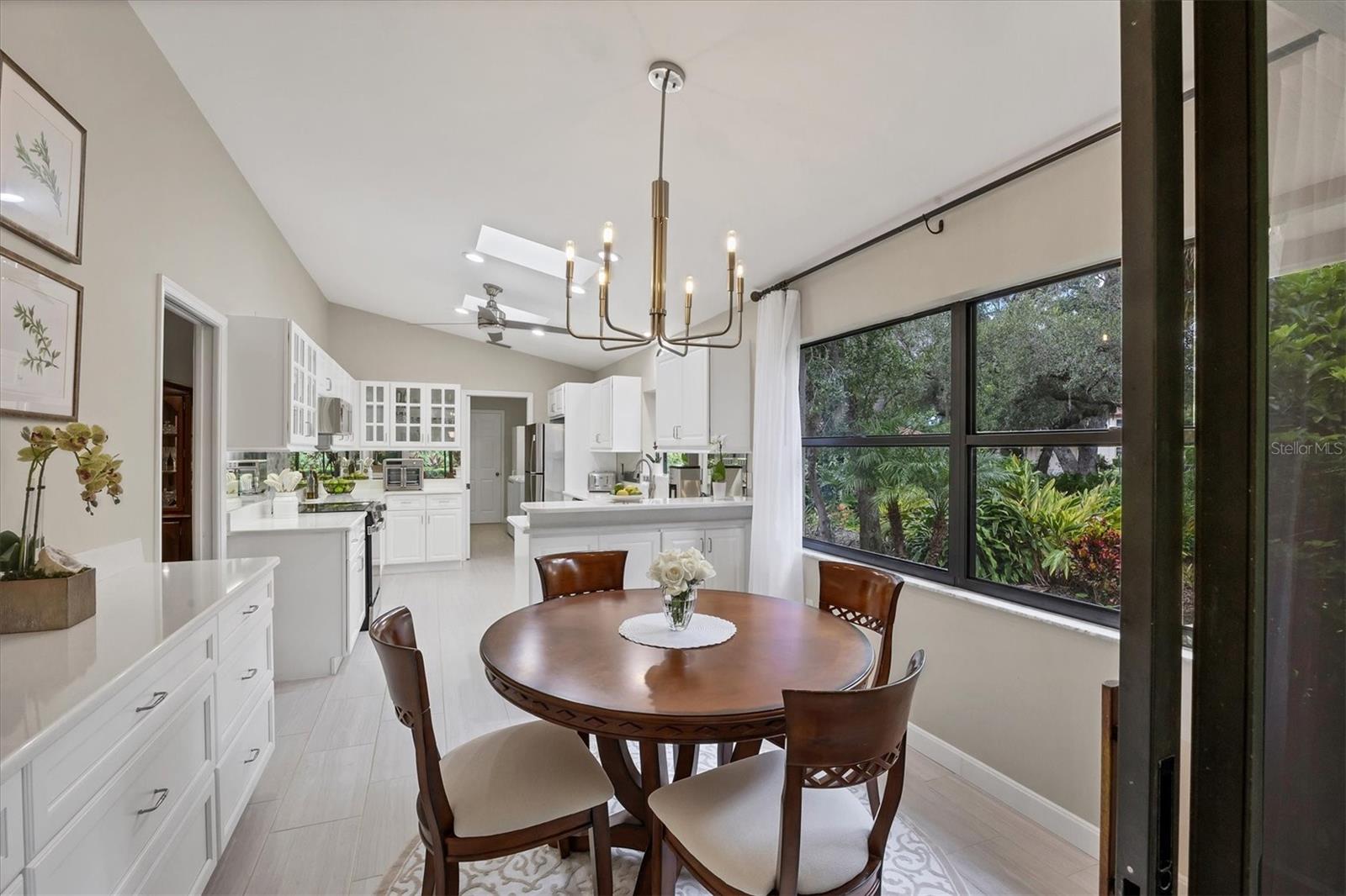 Image 33 of 94 For 7254 Oak Moss Drive 72