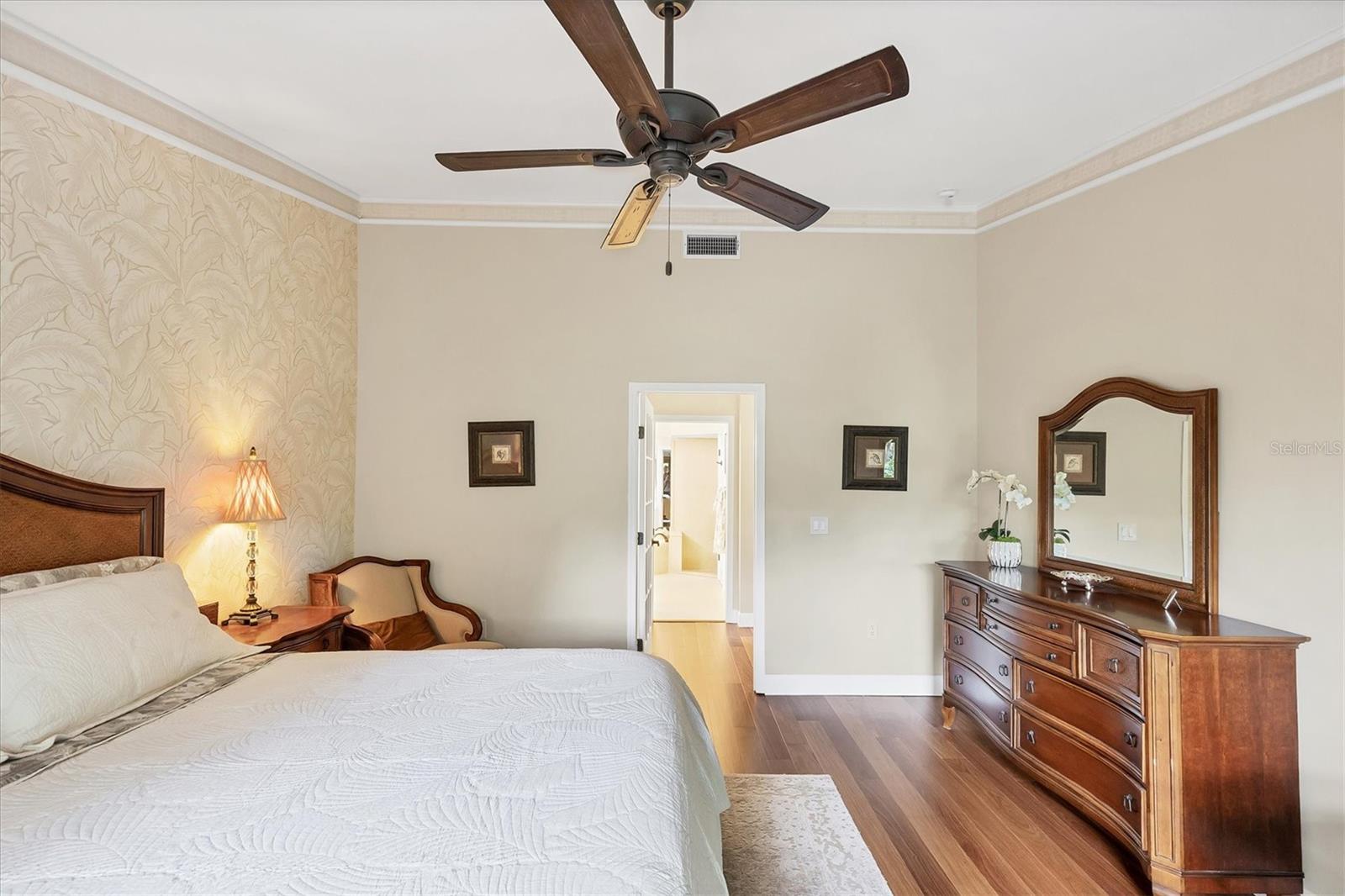 Image 38 of 94 For 7254 Oak Moss Drive 72