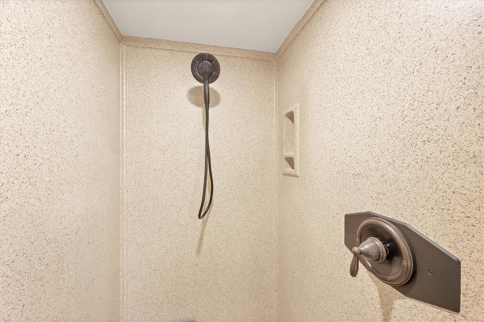 Image 46 of 94 For 7254 Oak Moss Drive 72