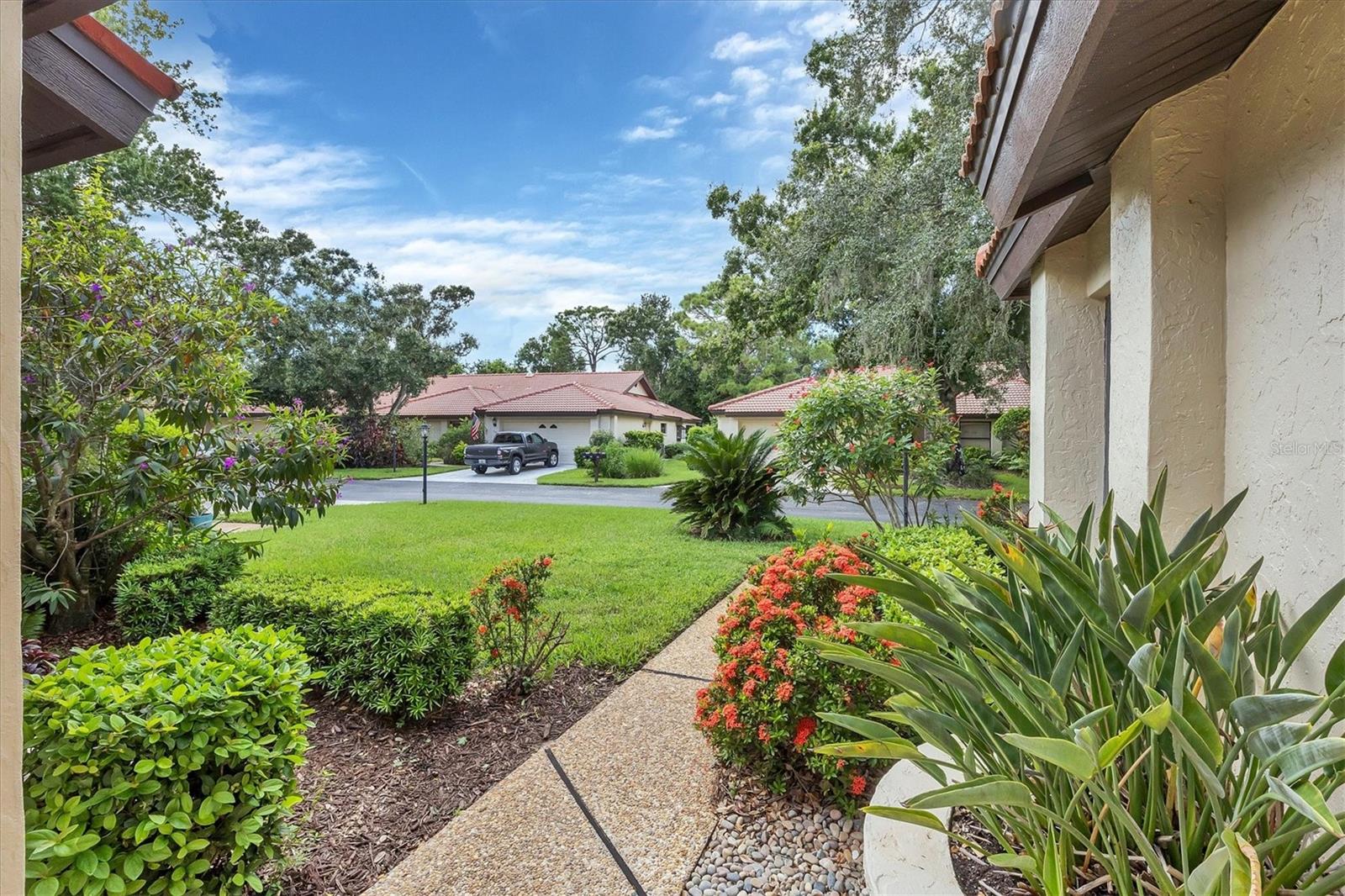 Image 6 of 94 For 7254 Oak Moss Drive 72