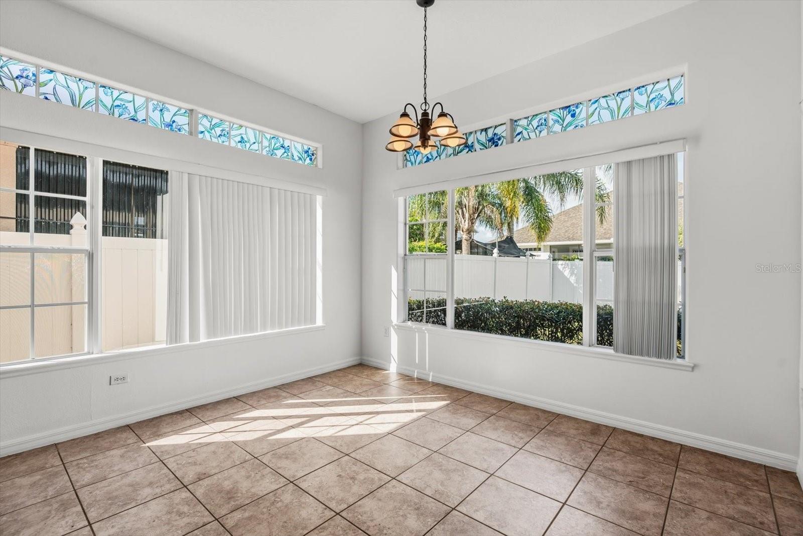 Image 4 of 45 For 1678 Swallowtail Lane