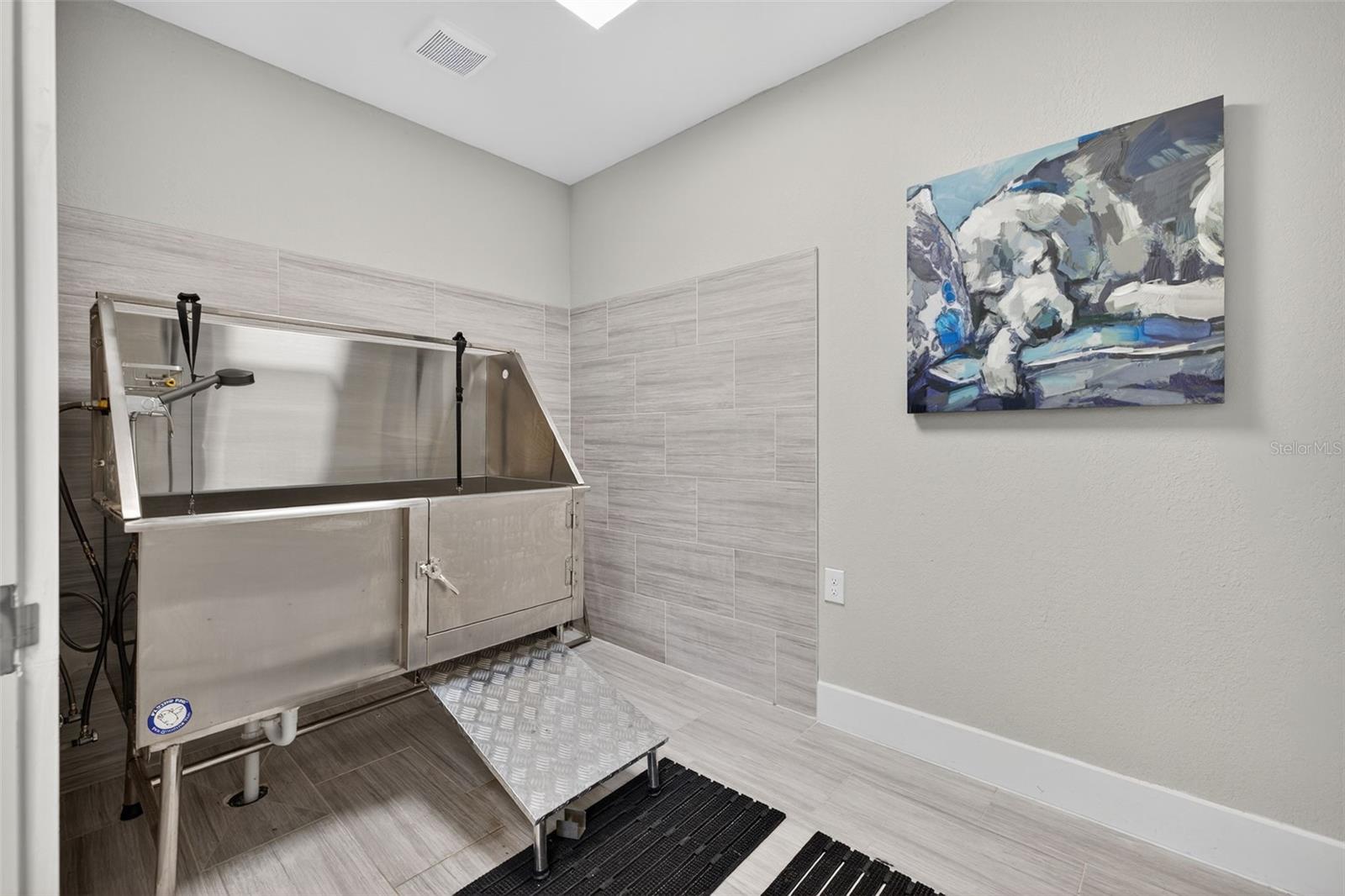 Image 25 of 34 For 612 Bass Court 612-2b