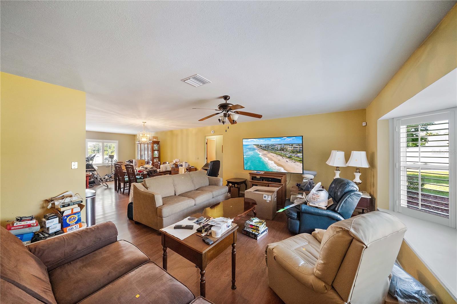 Image 16 of 32 For 1001 Malay Terrace Nw