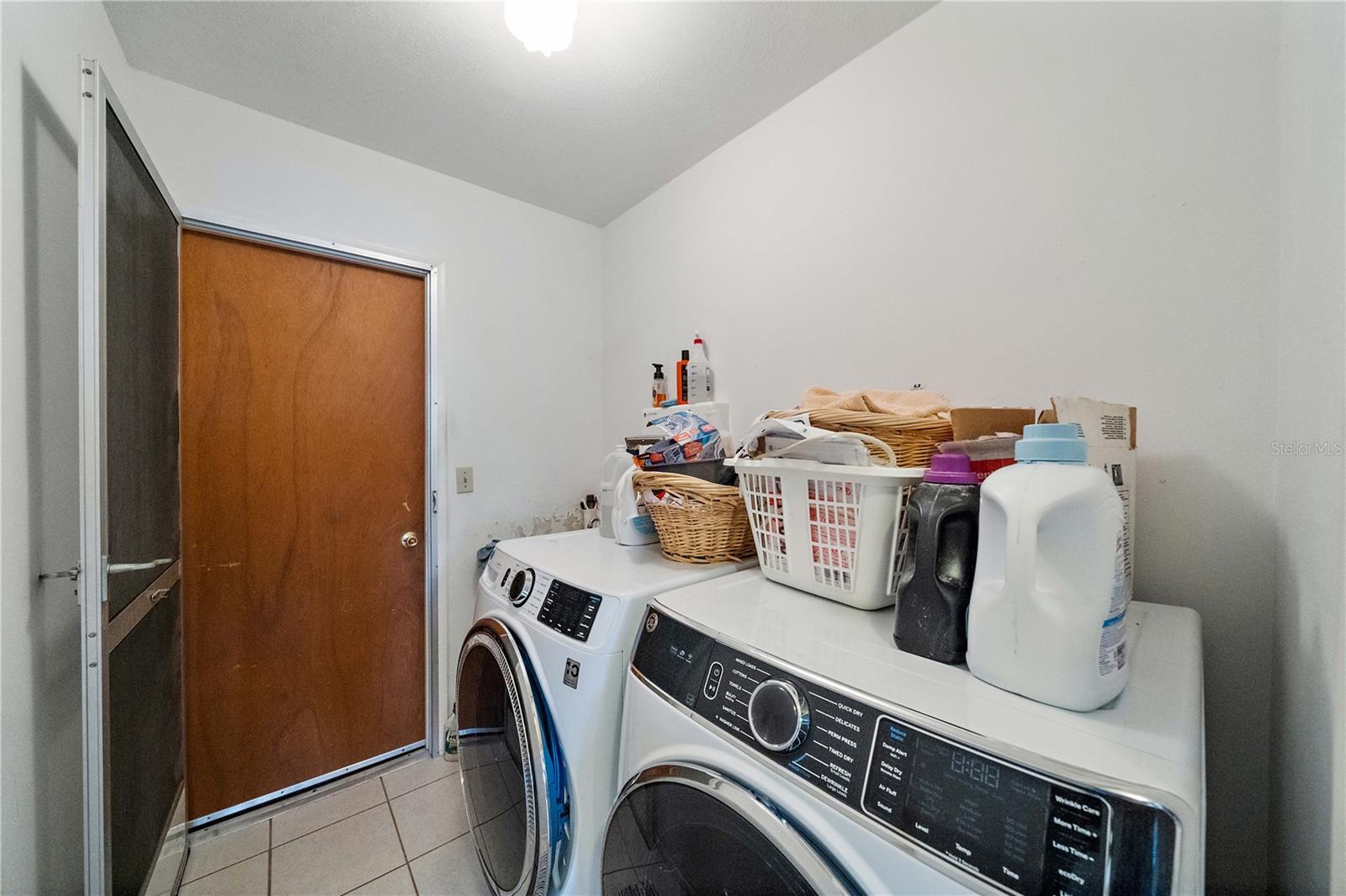 Image 26 of 32 For 1001 Malay Terrace Nw