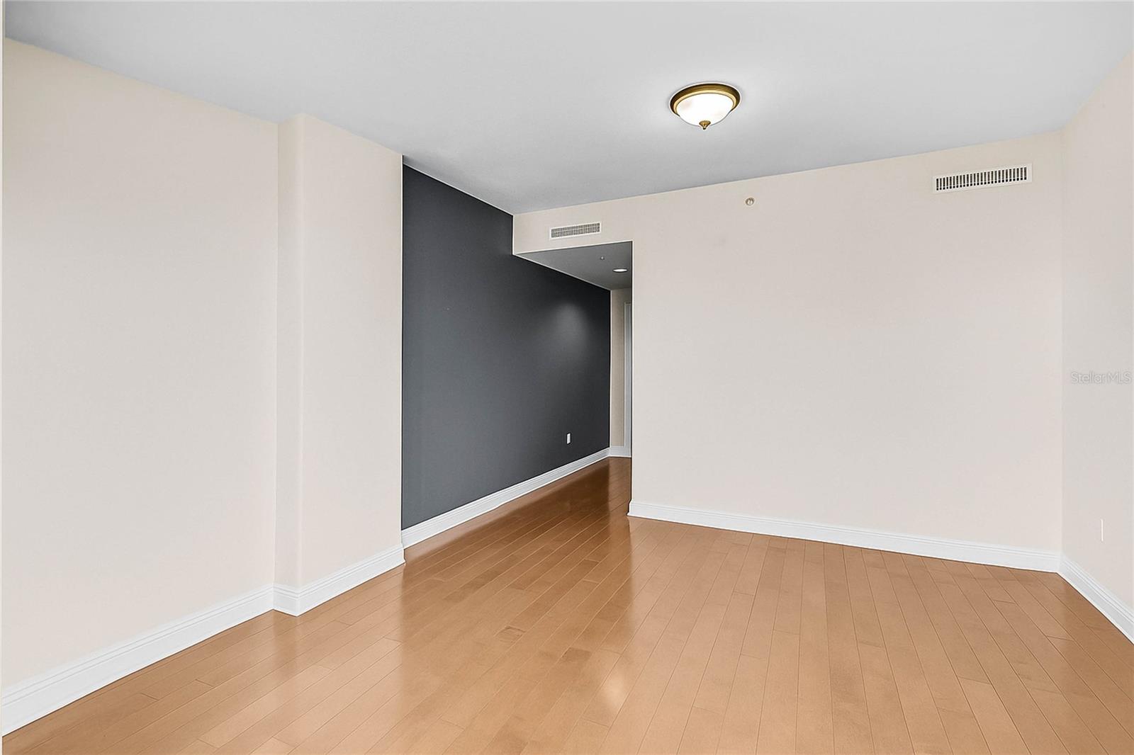 Image 14 of 51 For 1771 Ringling Boulevard 704