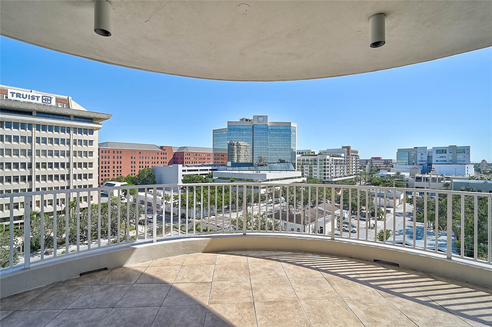 Image 26 of 51 For 1771 Ringling Boulevard 704