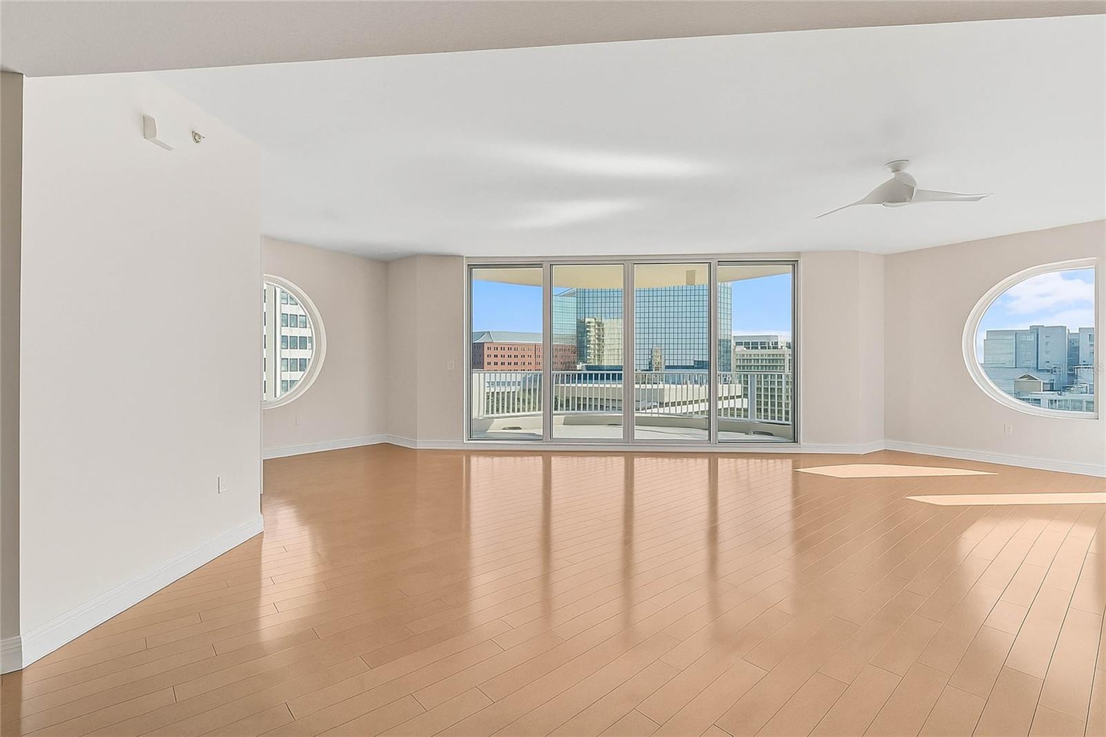 Image 3 of 51 For 1771 Ringling Boulevard 704