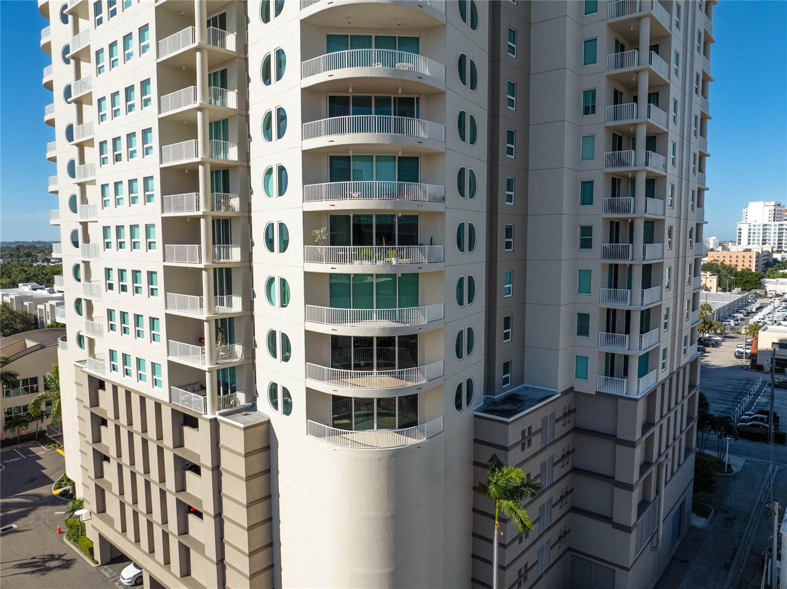 Image 40 of 51 For 1771 Ringling Boulevard 704