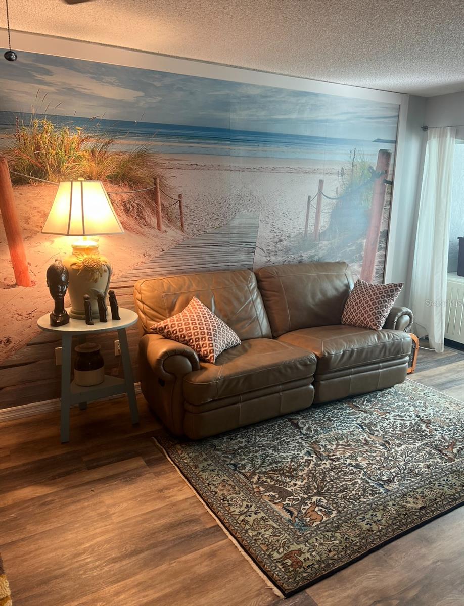 Image 2 of 7 For 2641 Woodgate Lane H1