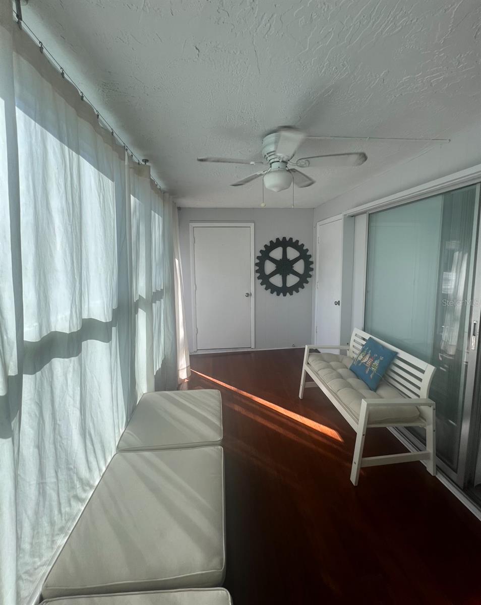 Image 4 of 7 For 2641 Woodgate Lane H1