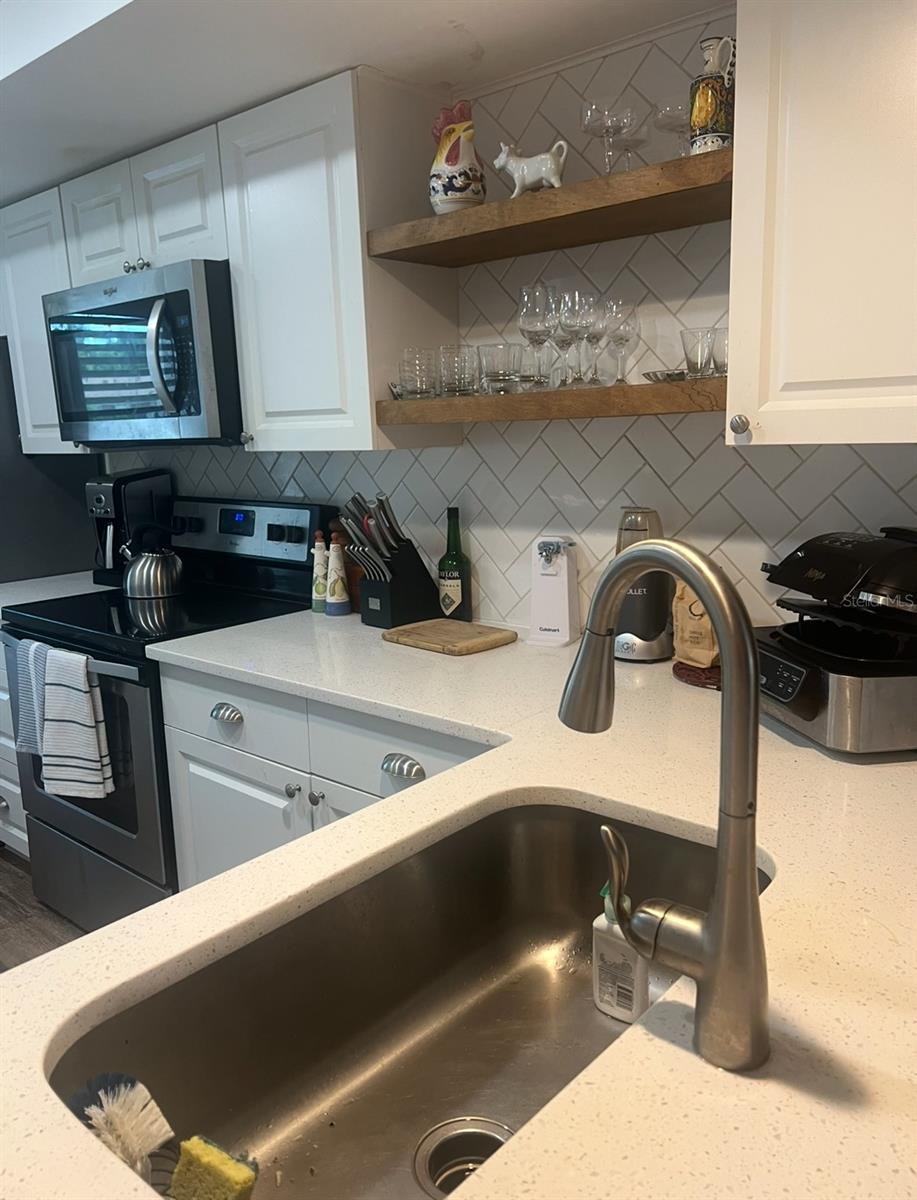 Image 8 of 12 For 2641 Woodgate Lane H1