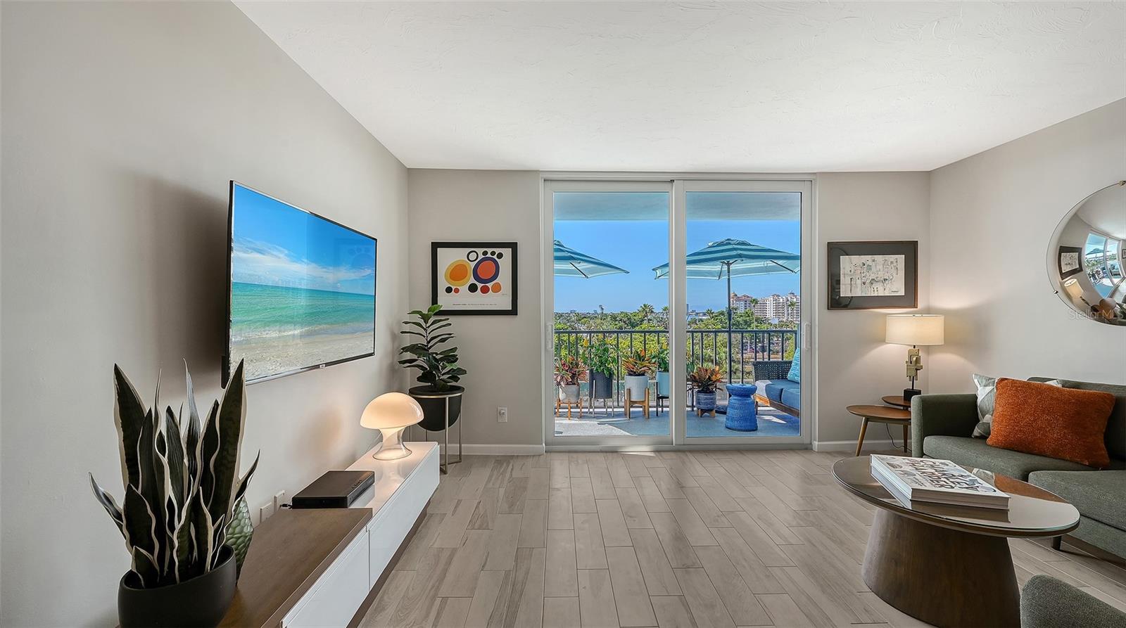 Image 20 of 38 For 101 Gulfstream Avenue 5g