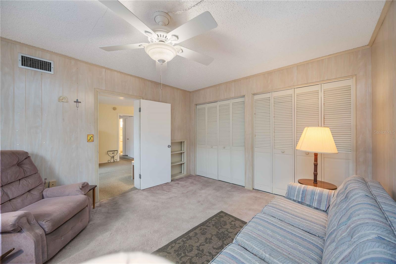 Image 24 of 28 For 2220 Stickney Point Road 524