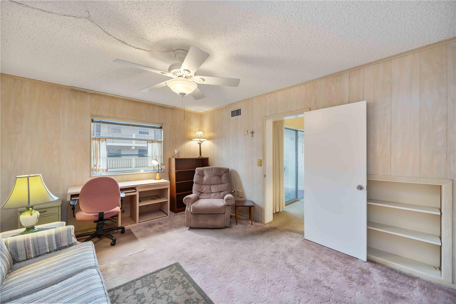 Image 25 of 28 For 2220 Stickney Point Road 524