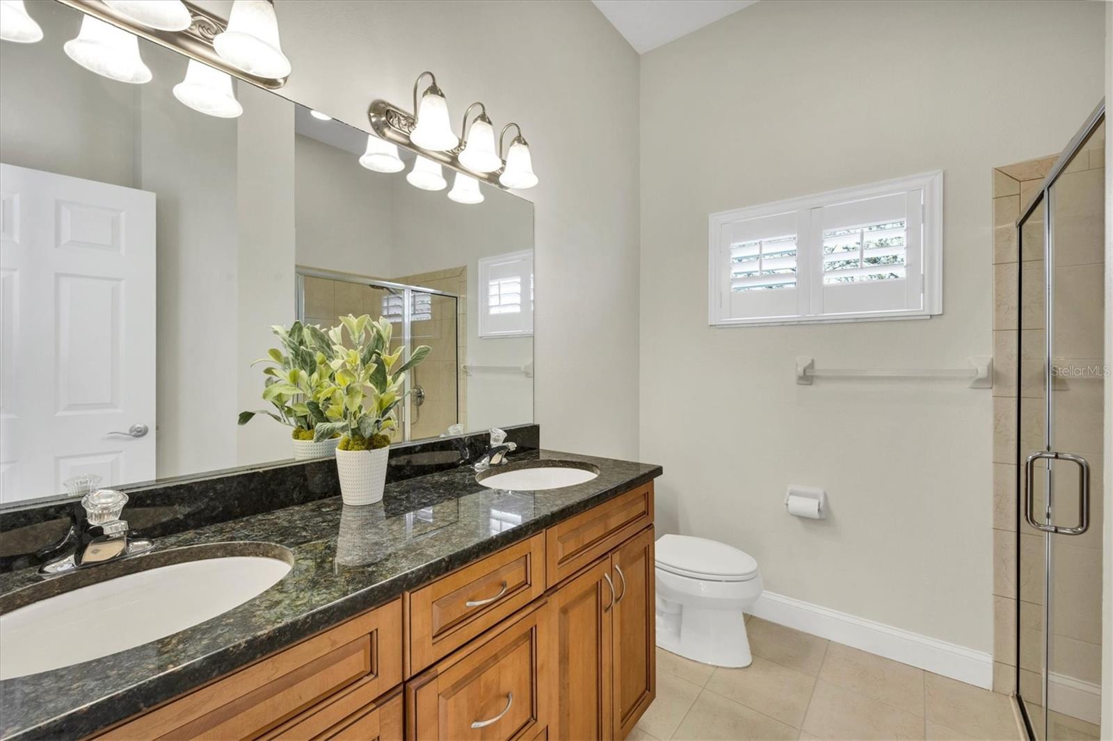 Image 26 of 44 For 12622 Safe Harbour Drive