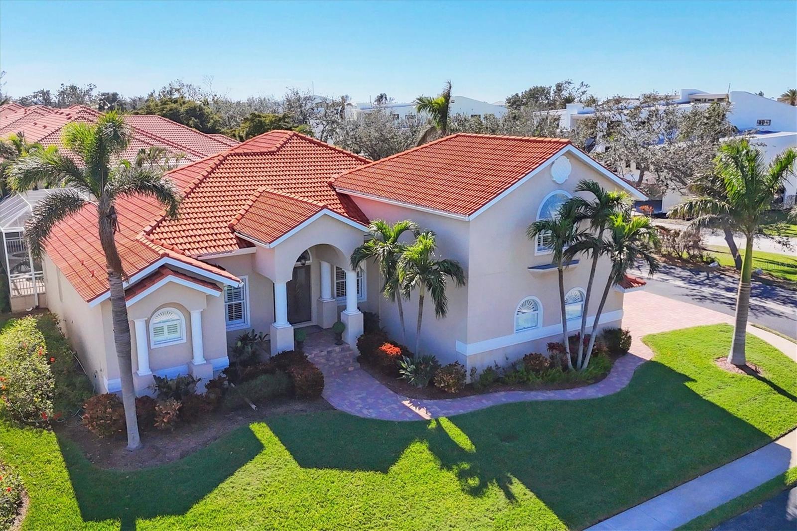 Image 33 of 44 For 12622 Safe Harbour Drive