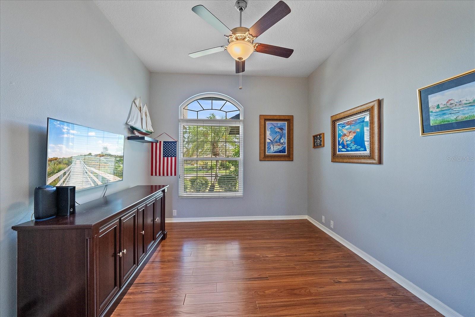 Image 13 of 64 For 4333 Presidential Avenue Circle E