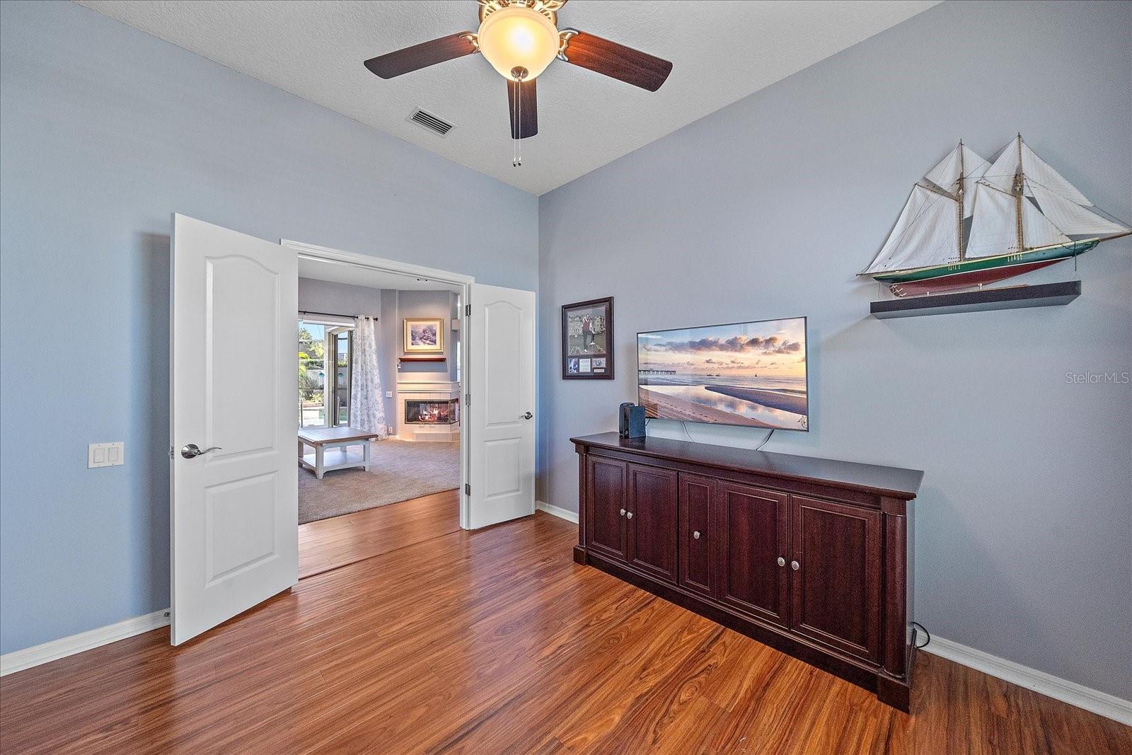 Image 14 of 64 For 4333 Presidential Avenue Circle E