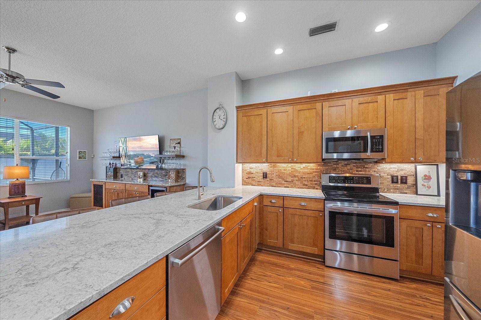 Image 19 of 64 For 4333 Presidential Avenue Circle E