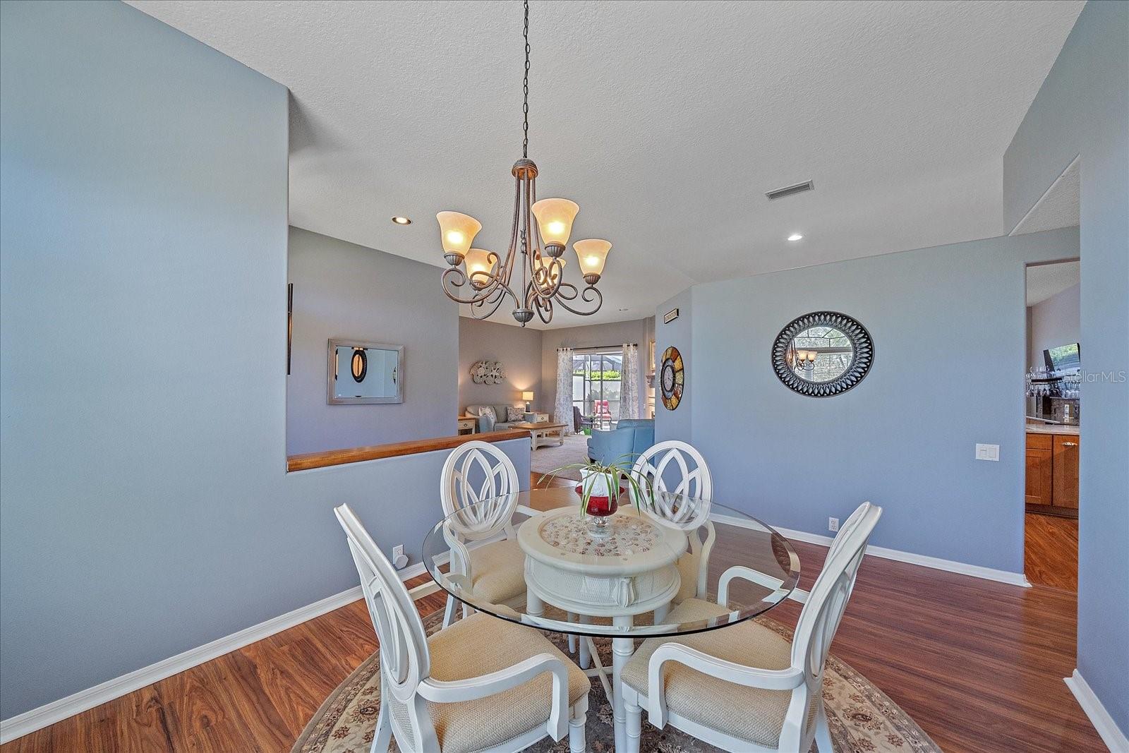 Image 6 of 64 For 4333 Presidential Avenue Circle E