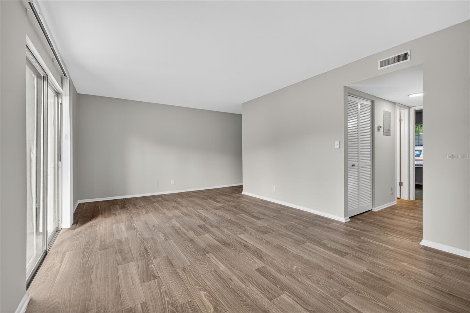 Image 5 of 32 For 612 Bass Court 1124-a