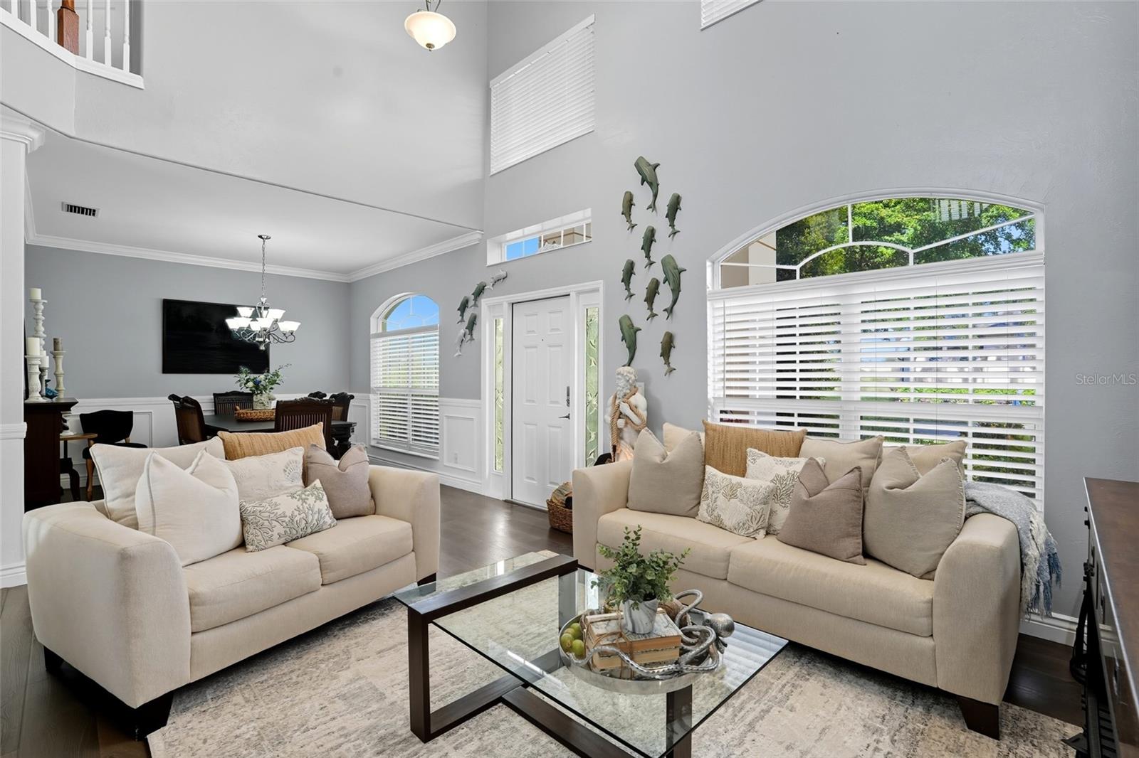 Listing photo id 9 for 4577 Fairloop Run