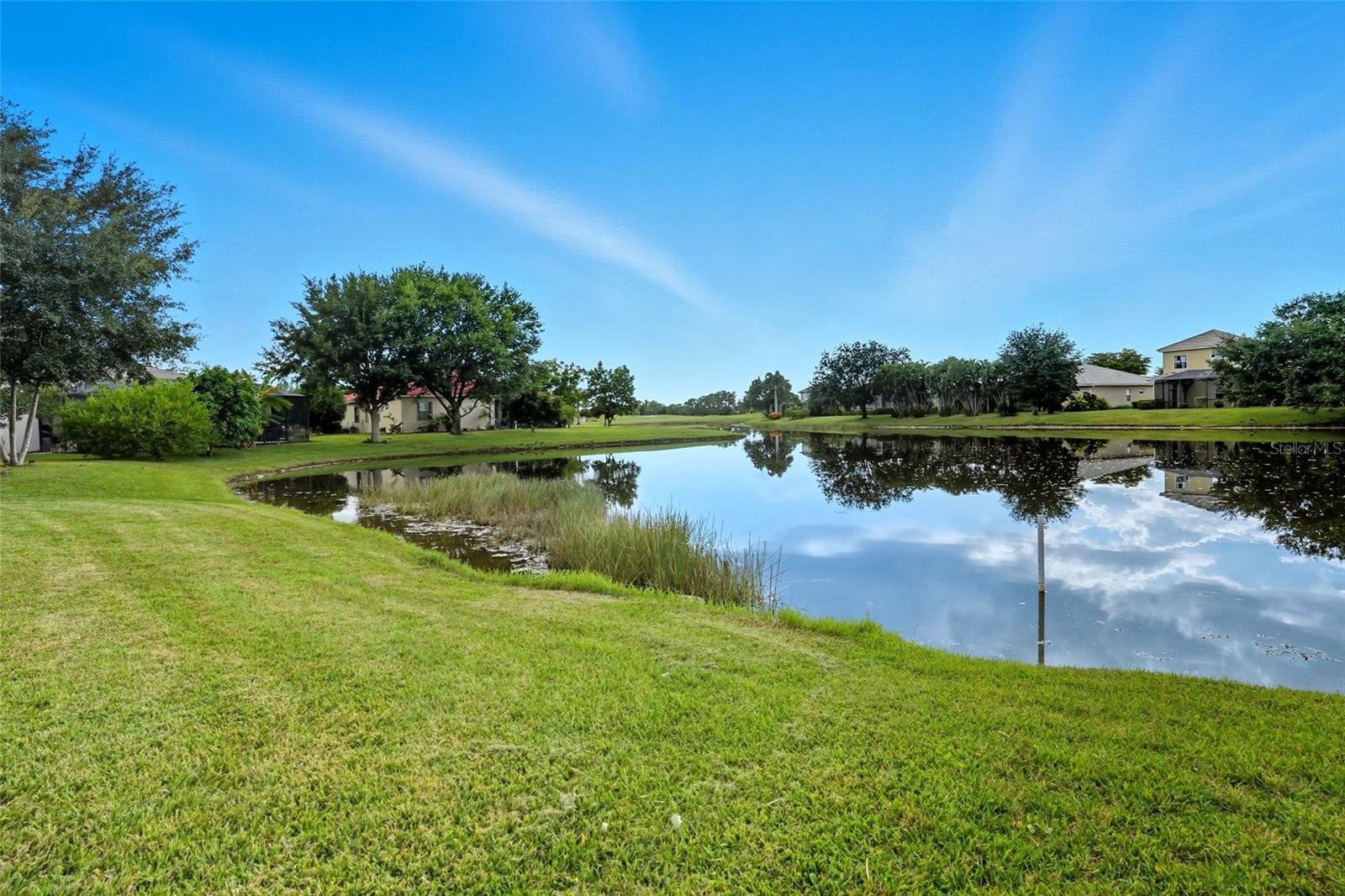 Listing photo id 40 for 4577 Fairloop Run