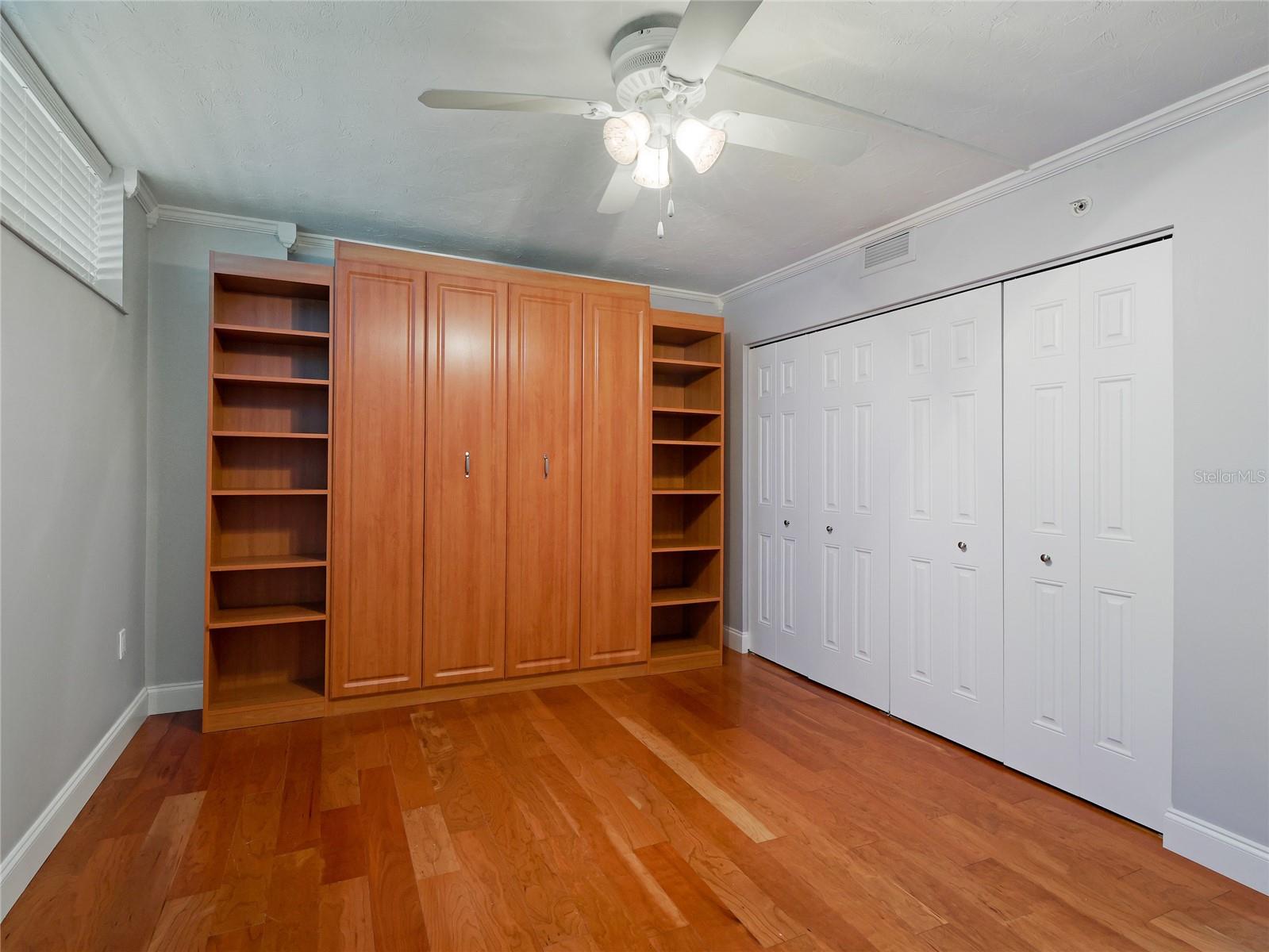 Listing photo id 21 for 988 Blvd Of The Arts  1011