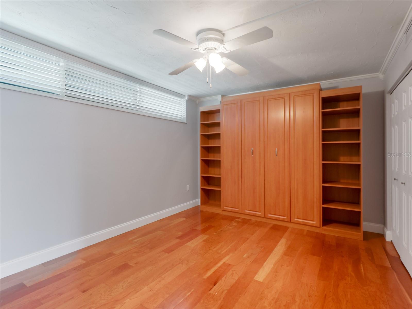 Listing photo id 22 for 988 Blvd Of The Arts  1011