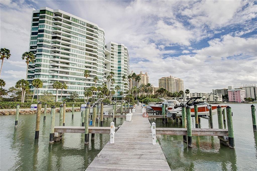 Listing photo id 24 for 988 Blvd Of The Arts  1011