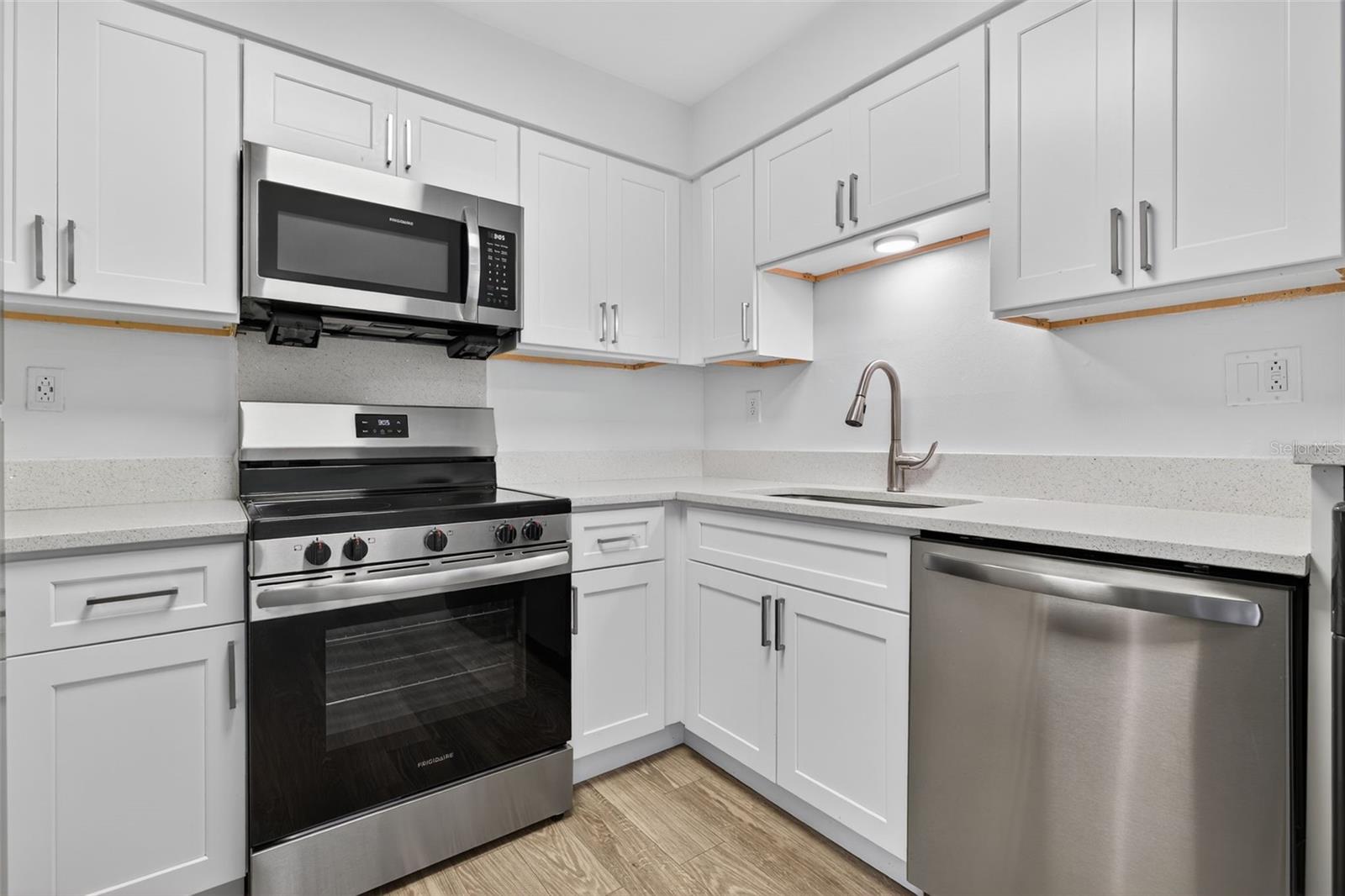 Image 11 of 35 For 612 Bass Court Th-608