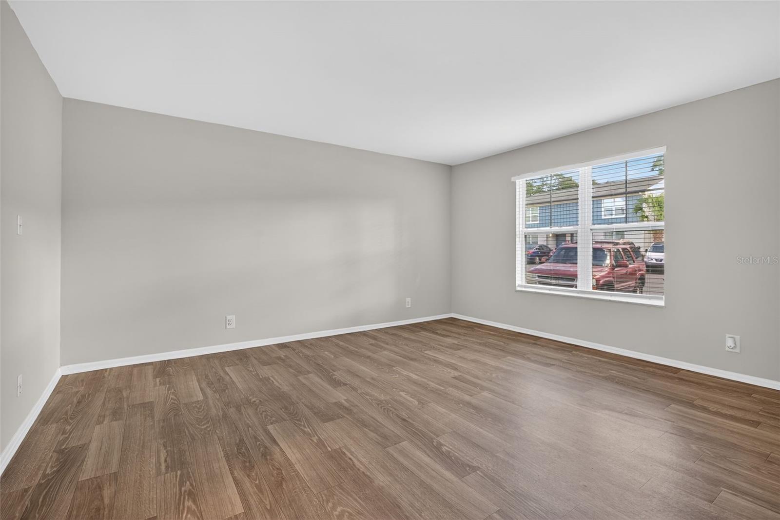 Image 5 of 35 For 612 Bass Court Th-608