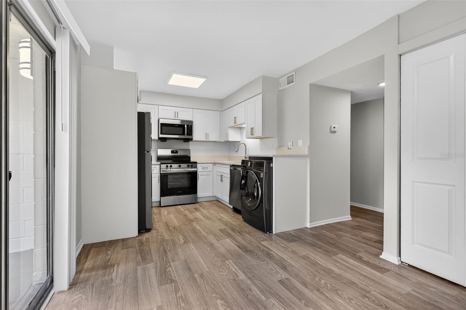 Image 8 of 35 For 612 Bass Court Th-608