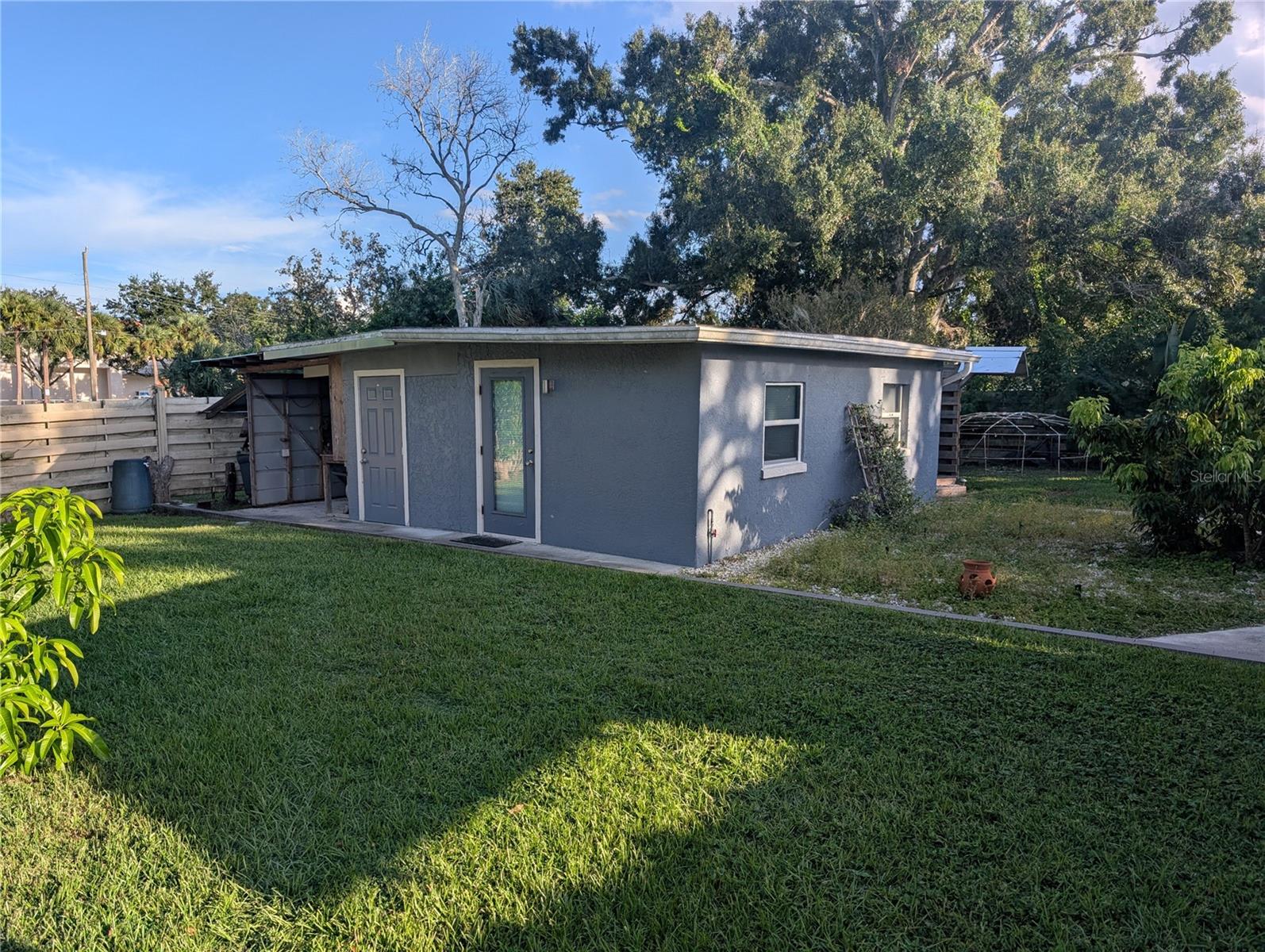 Image 7 of 39 For 140 Briggs Avenue