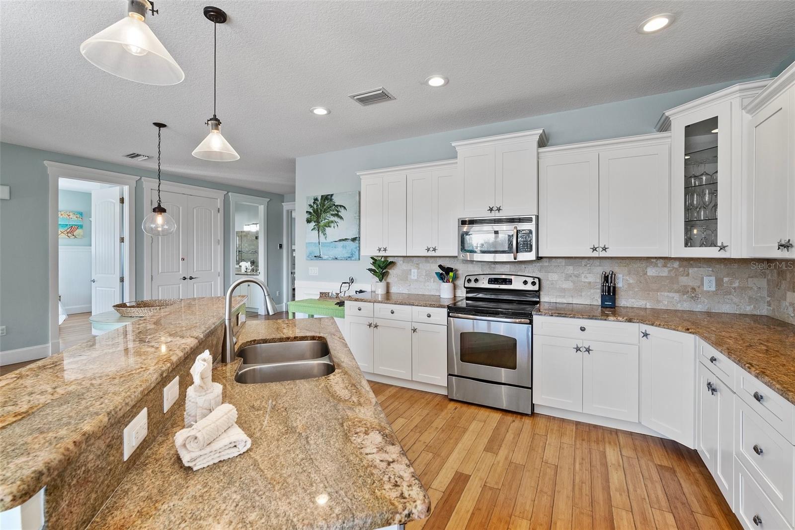 Image 10 of 53 For 204 66th Street