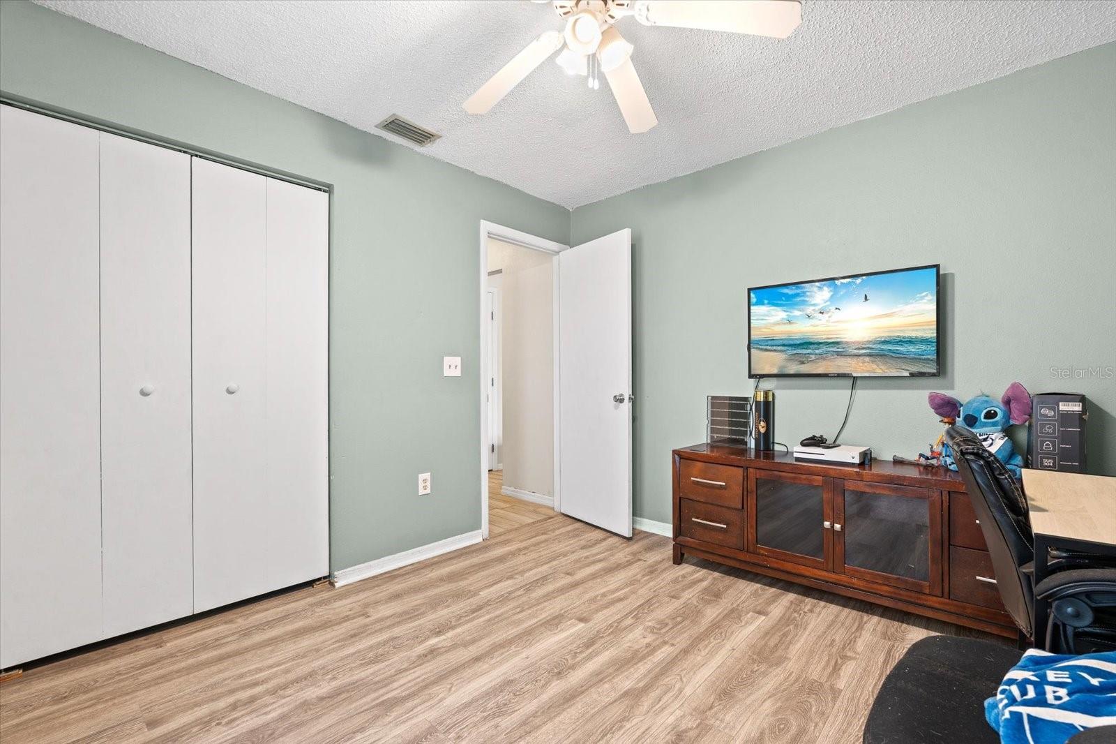 Image 21 of 33 For 5004 3rd Avenue W