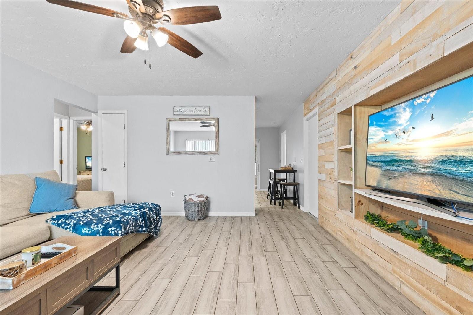 Image 3 of 33 For 5004 3rd Avenue W