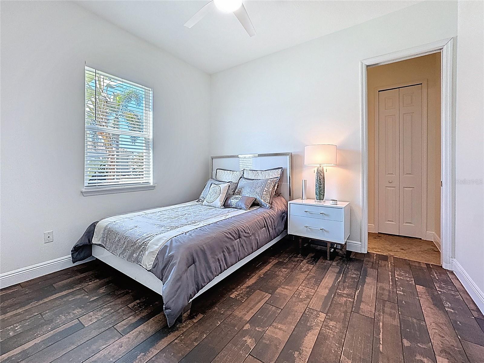 Image 33 of 65 For 16810 1st Avenue E